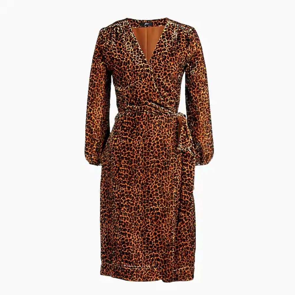 🌺Wrap Dress in drapey velvet Blush Leopard🌺